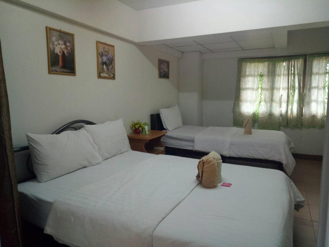 Tt Hostel Chiangrai Chiang Rai Bagian luar foto