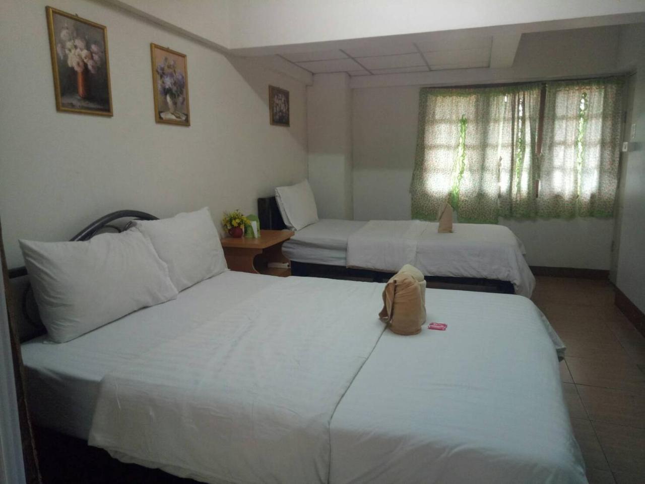 Tt Hostel Chiangrai Chiang Rai Bagian luar foto